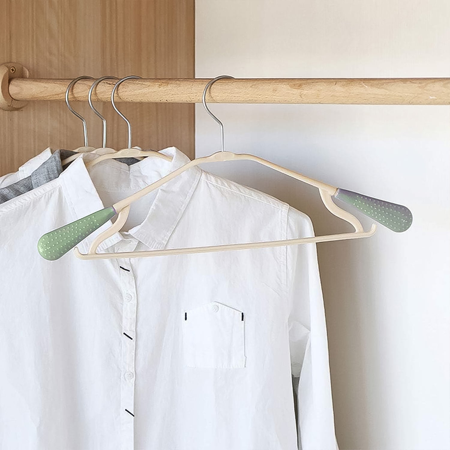 PP Cloth Hanger Set of 1 with Zinc Plated Steel Hook (1 Pc) PP Cloth Hanger Set of 1 with Zinc Plated Steel Hook (1 Pc)